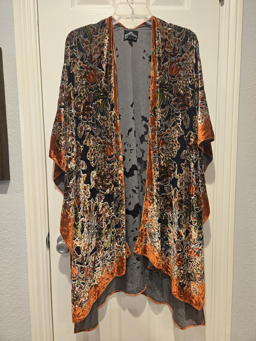 Angie Velvet Floral Open-Front Cape in Orange and Black